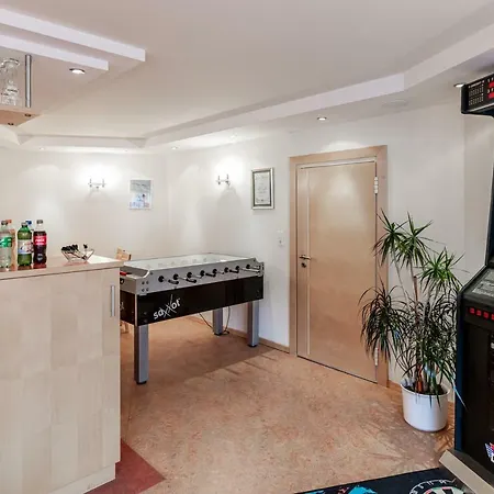 Relax Aparthotel 4*