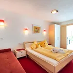 Ξενοδοχείο με διαμερίσματα Relax 4*