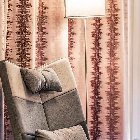 Relax Ξενοδοχείο με διαμερίσματα 4*